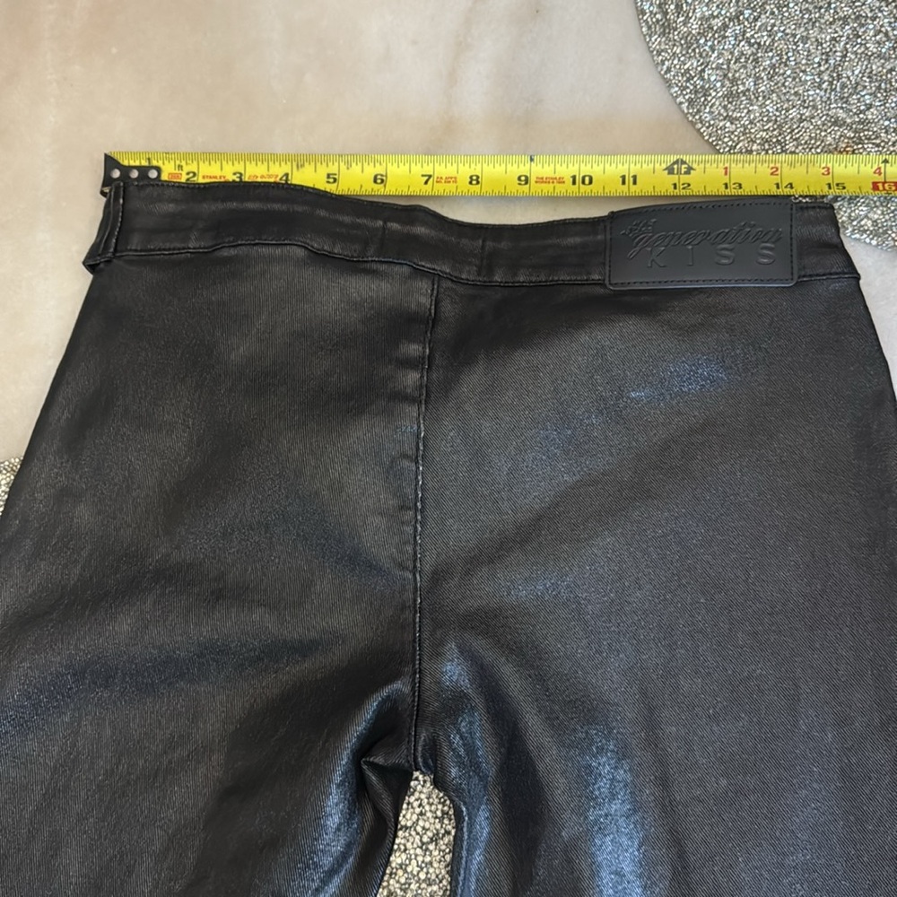 Dollskill gen kiss jeans nwt lg - Picture 8 of 12